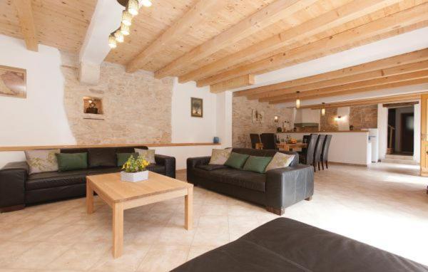 Villa 704 Batlug Экстерьер фото